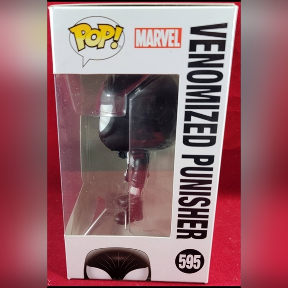 Venomized punisher funko # 595 (nib) With pop protector - Picture 5 of 7